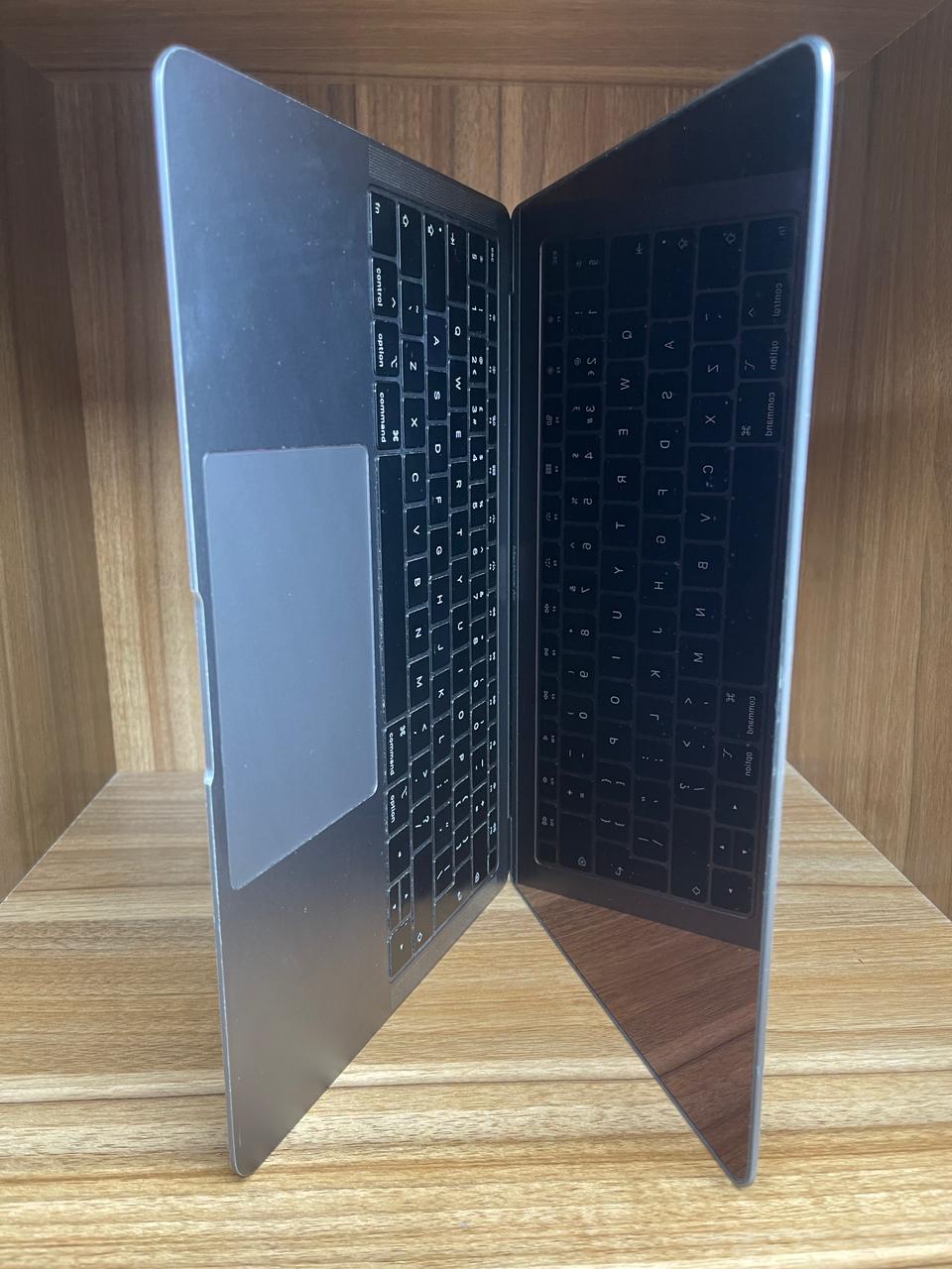 Macbook Air 2018 A1932 8-256