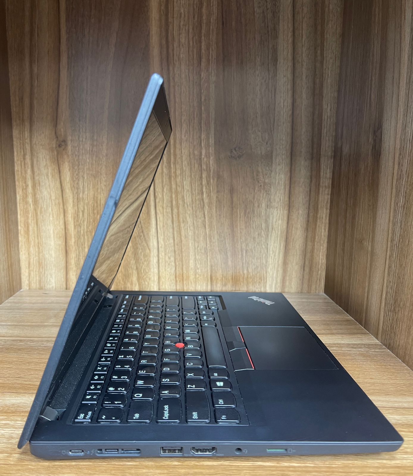 Lenovo ThinkPAd T-490