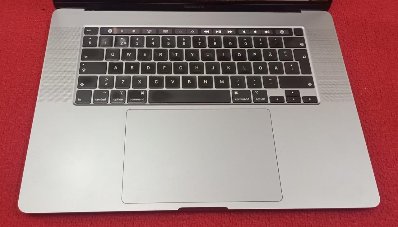Macbook Pro 2019 16" A2141 32-512